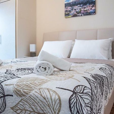 Fix Divine Apartment Atenas Exterior foto